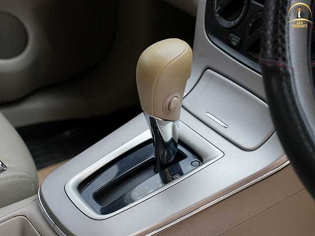 Nissan Sylphy 1.6 E 7 กบ1471
