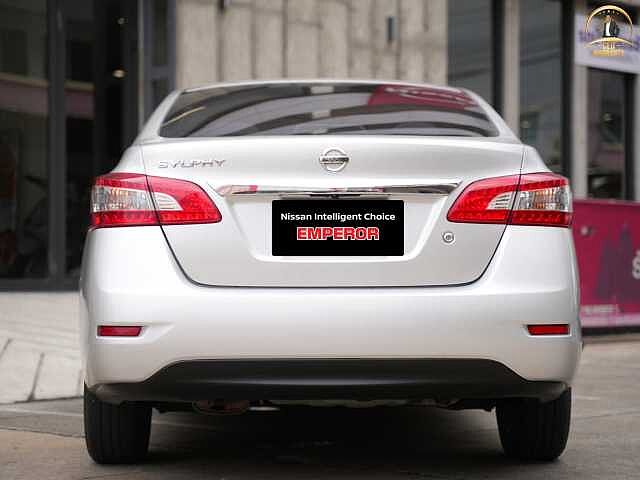 Nissan Sylphy 1.6 E 7 กบ1471