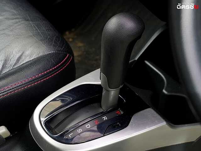 Honda Jazz 1.5 V Plus 5กถ 5921