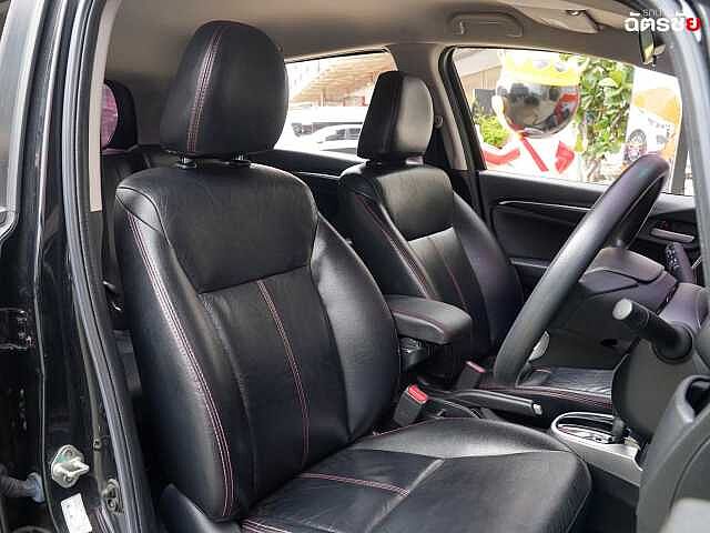 Honda Jazz 1.5 V Plus 5กถ 5921