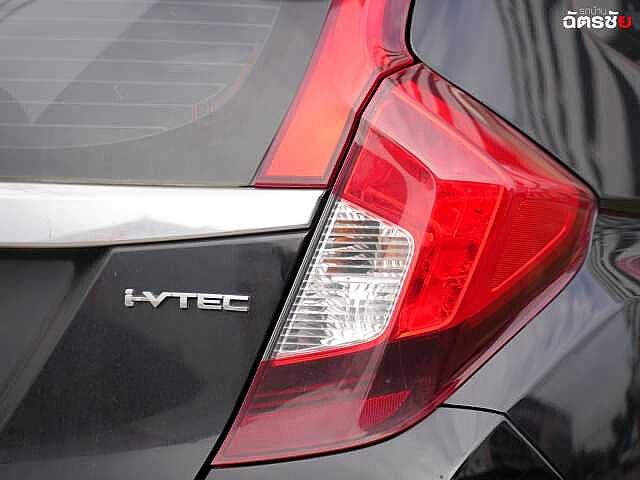 Honda Jazz 1.5 V Plus 5กถ 5921