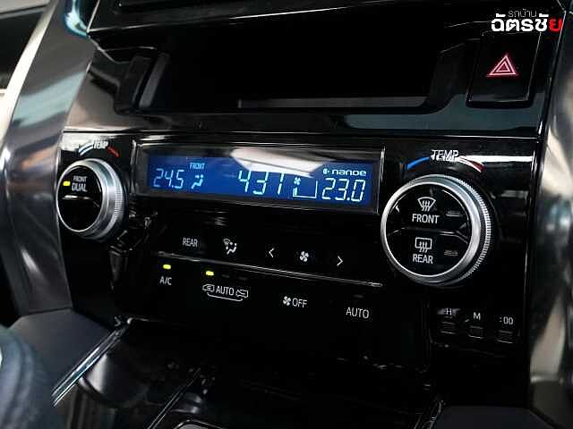 Toyota Alphard 2.5 SC Package Mickey Mouse Model 8กฏ 2929 White