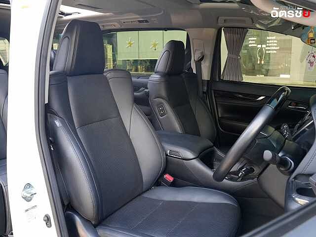 Toyota Alphard 2.5 SC Package Mickey Mouse Model 8กฏ 2929 White