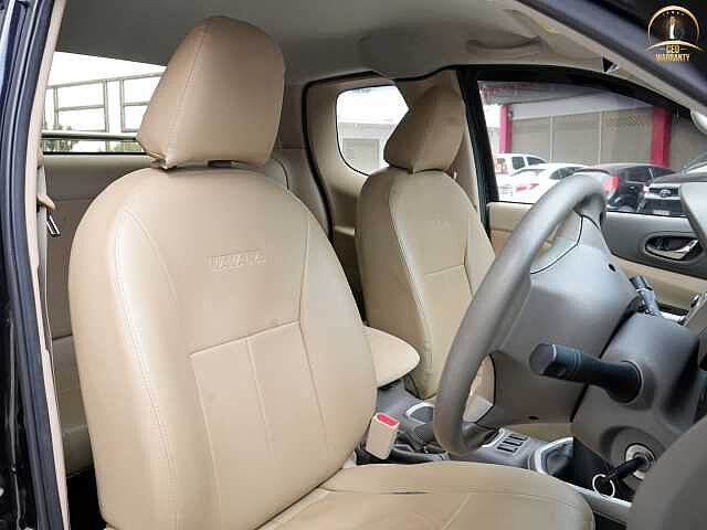 Nissan Navara 2.5 E KC ยจ 7580