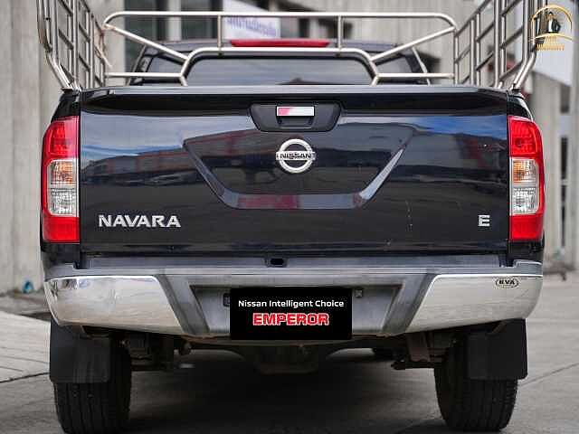 Nissan Navara 2.5 E KC ยจ 7580