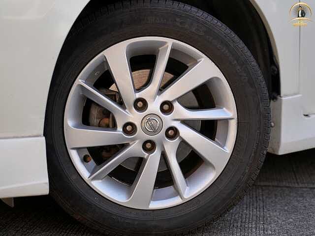 Nissan Sylphy 1.6 V 3กร 5400