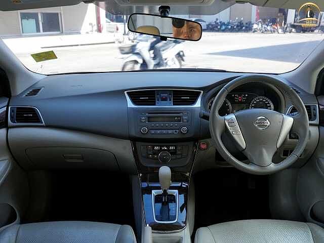 Nissan Sylphy 1.6 V 3กร 5400
