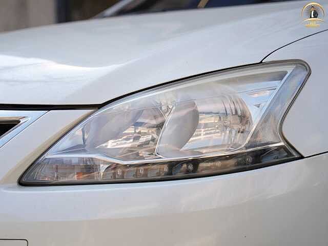 Nissan Sylphy 1.6 V 3กร 5400