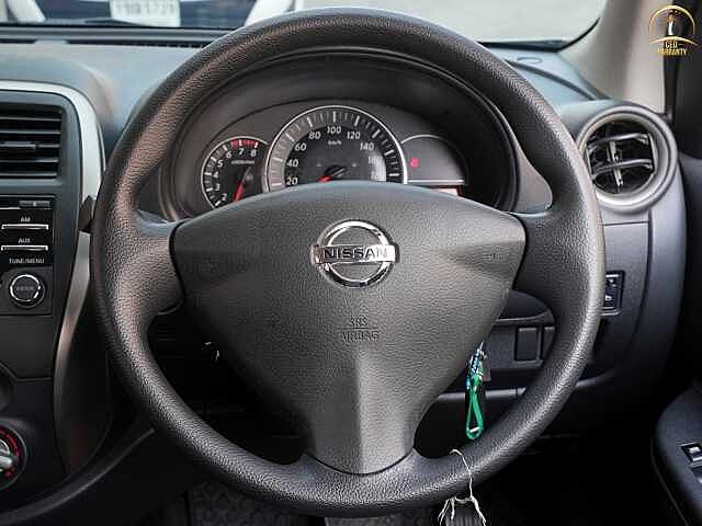 Nissan March 1.2 E 8กภ 6768