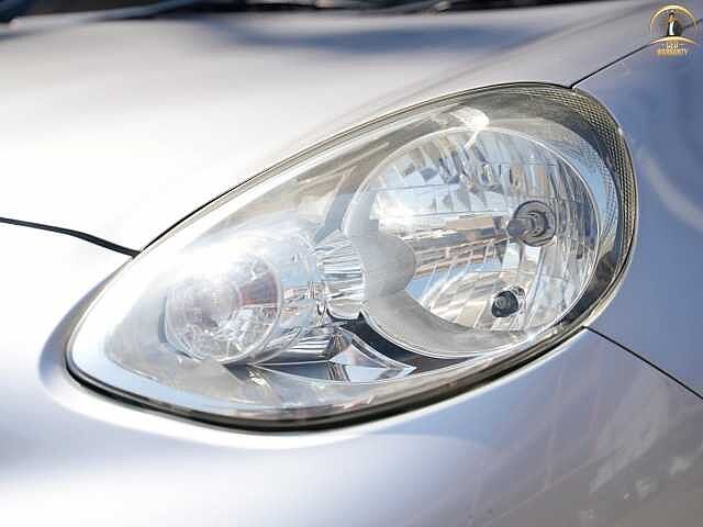 Nissan March 1.2 E 8กภ 6768