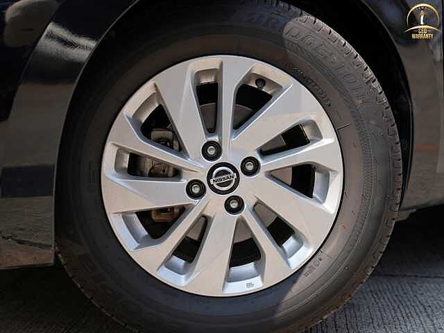 Nissan Almera 1.0 VL 1ขศ 6143