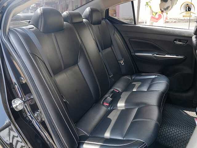 Nissan Almera 1.0 VL 1ขศ 6143