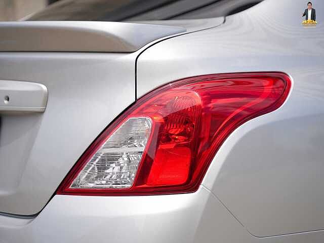 Nissan Almera 1.2 E SPORTECH กต 8976